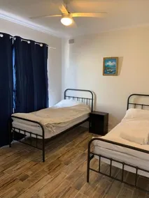 Adelaide Holiday Apartment - Image 4