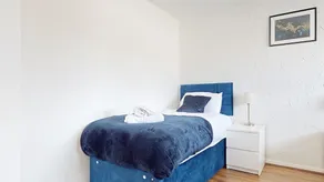 Entire 3 Bed Home in Basildon Sleeps up to 6 - Image 4