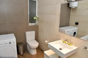 Valley of Honey Apartment - Image 5