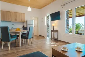 Lazarou Beach Apartments - Image 5