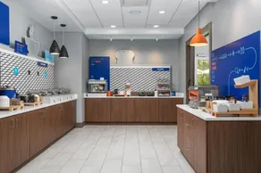 HOLIDAY INN EXPRESS CHATTANOOGA EAST - Image 5
