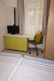 Hamar Haz - Image 5