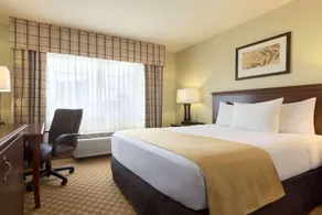 Country Inn & Suites by Radisson, Rochester, MN - Image 3