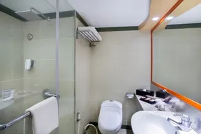 Hotel Ibis Jakarta Tamarin - Image 3