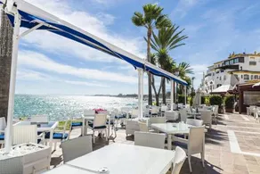 Banus Boutique Muelle Del Ribera - Image 3