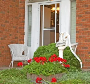 A Lil' Bit of Eden Bed and Breakfast - Image 4