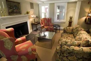 Woodbound Inn - Image 5