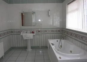 Abbey Lodge B&B - Image 4