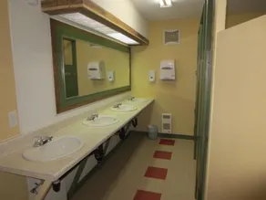 Brackley Beach Hostel - Image 3