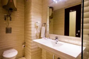 Red Leaf Boutique Hotel - Image 5
