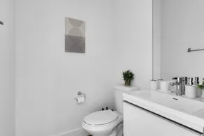3282 SW 28th St Private Pool 4BD 2 5BA Parking Laundry Wi-fi - Image 5