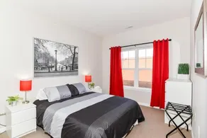 ☆Updated Uptown 2BR Apt + Fully Equipped/Furnished, 5 Min Downtown☆ - Image 3