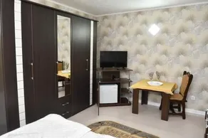 Hotel Geas IV - Image 2