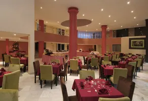 Golden Tulip Tghat Fès - Image 4