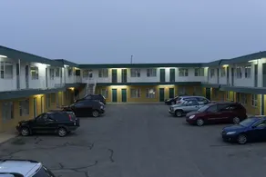 Sun Dek Motel - Image 3