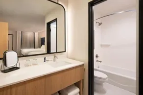 Tiller House, Laguna Hills, A Tribute Portfolio Hotel - Image 2