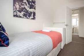 Tms Lovely 3 Bed House-tilbury-free Parking - Image 4