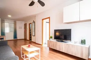 FAMILY FLAT CLOSE to the CENTER - Image 5