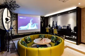 Hotel Ritz - Image 2