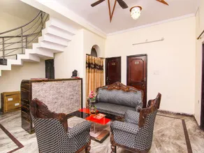 Hotel Venus Inn By OYO Rooms - Image 4
