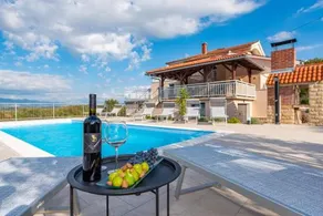Vila Luna Apartments - Image 5