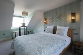 The Beach Club - Image 2