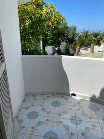 Iside - Image 2