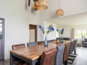 Spacious holiday home in Voorst with garden - Image 4