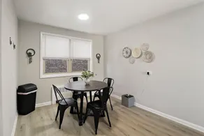 Cozy 2BR Apt Near Parks - Kimball A2 - Image 5