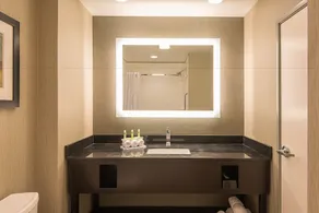 Holiday Inn Express & Suites Norwood-Boston Area by IHG - Image 3