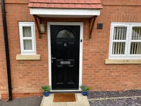 Peak House - Image 2