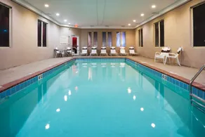 HOLIDAY INN NORTON - Image 4