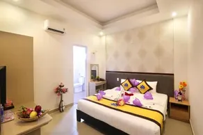 Hilary Hotel - Image 4