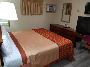 Happy Journey Motel - Image 3