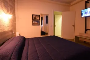 DIETRO L'ANGOLO - Image 4