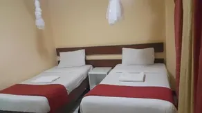 Diamond Hotel - Image 2
