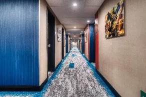Best Western Premier NOHO Inn - Image 1