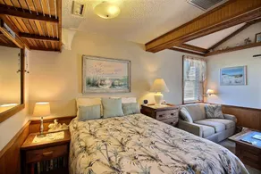 NC 12 56821 21 Condo by RedAwning - Image 2