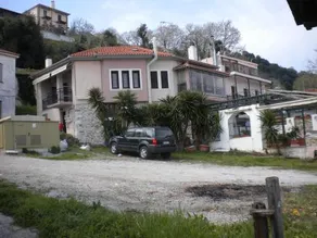 Pelion Plaza - Image 4