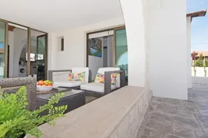 Sea Breeze Villa - Image 2