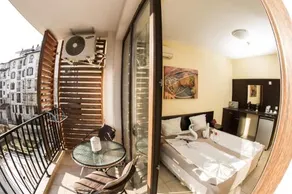 Gallery Suites - Image 4