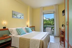 Hotel Riviera - Image 3