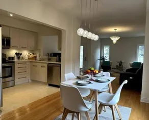 Beautiful townhouse. - Image 2