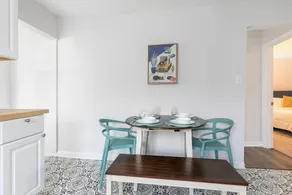 Bustling Birmingham Bungalow - Image 2