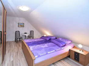 Lovely Holiday Home in the Thüringer Forest With Balcony, Deckchairs and Barbecue Area - Image 4