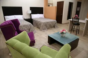 Hotel Plaza Bernal - Image 5