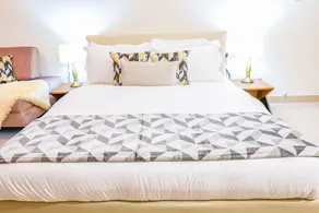 Signature Holiday Homes - Newly Furnished Studio in Azizi Aliyah Residences, Al Jaddaf - Image 2