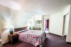 Parkway Inn Jacksonville - Image 5
