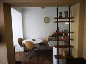 Convenient Central Apartment - Image 2
