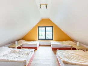 Spacious Semi-Detached House With Wood Stove Located Directly On The Rennsteig - Image 4